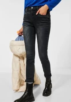 Casual Fit Jeans
