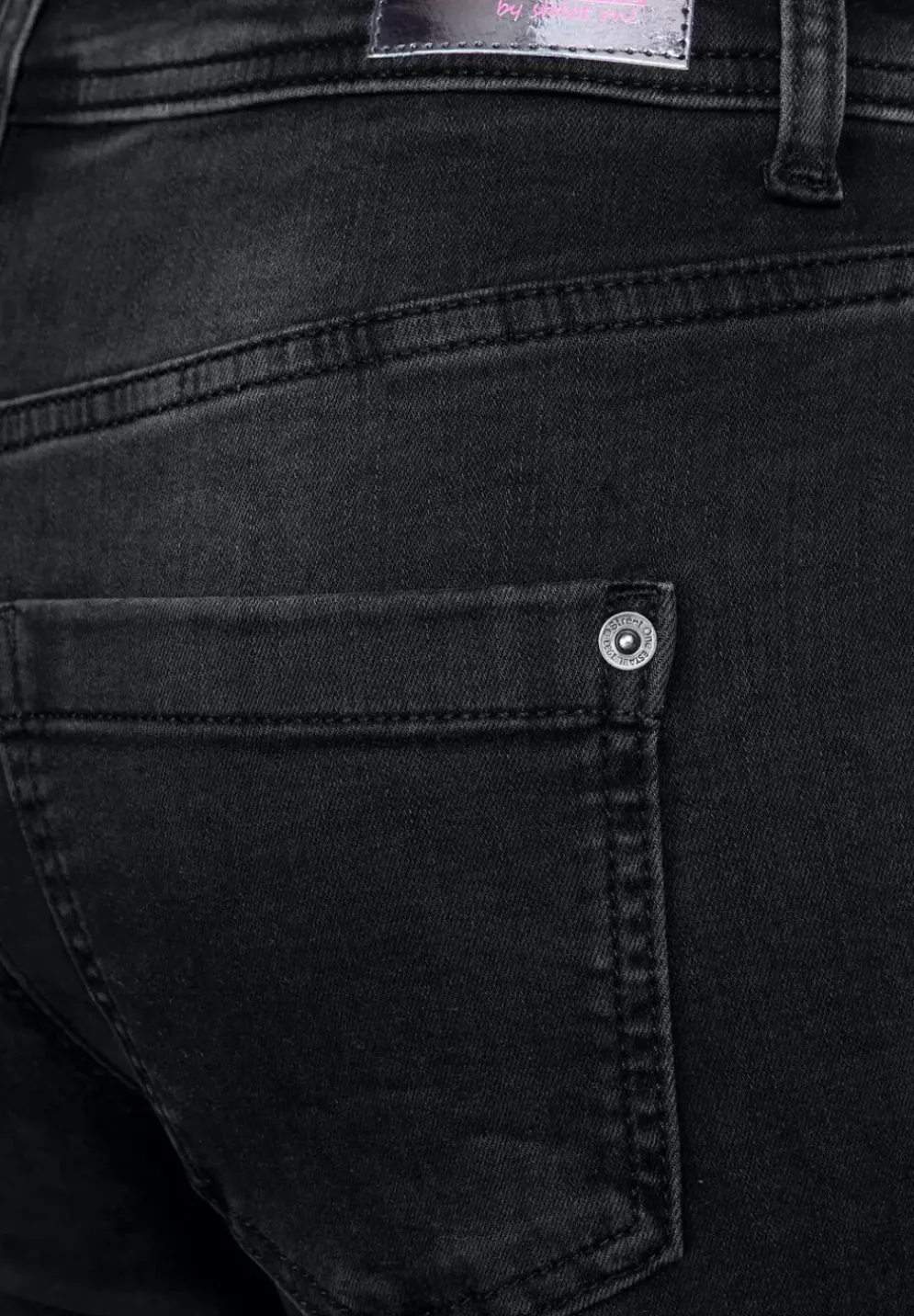 Casual Fit Jeans