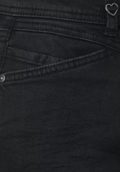 Casual Fit Jeans