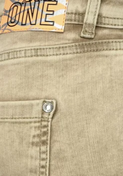 Casual Fit Jeans