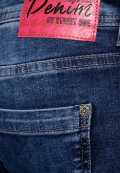 Casual Fit Jeans