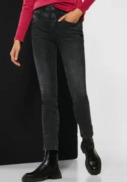 Casual Fit Jeans