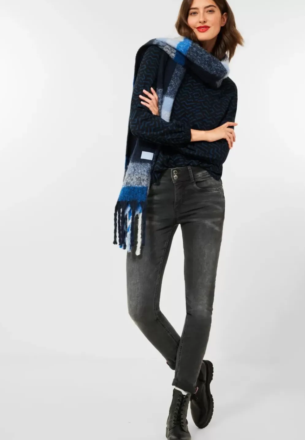 Casual Fit Jeans