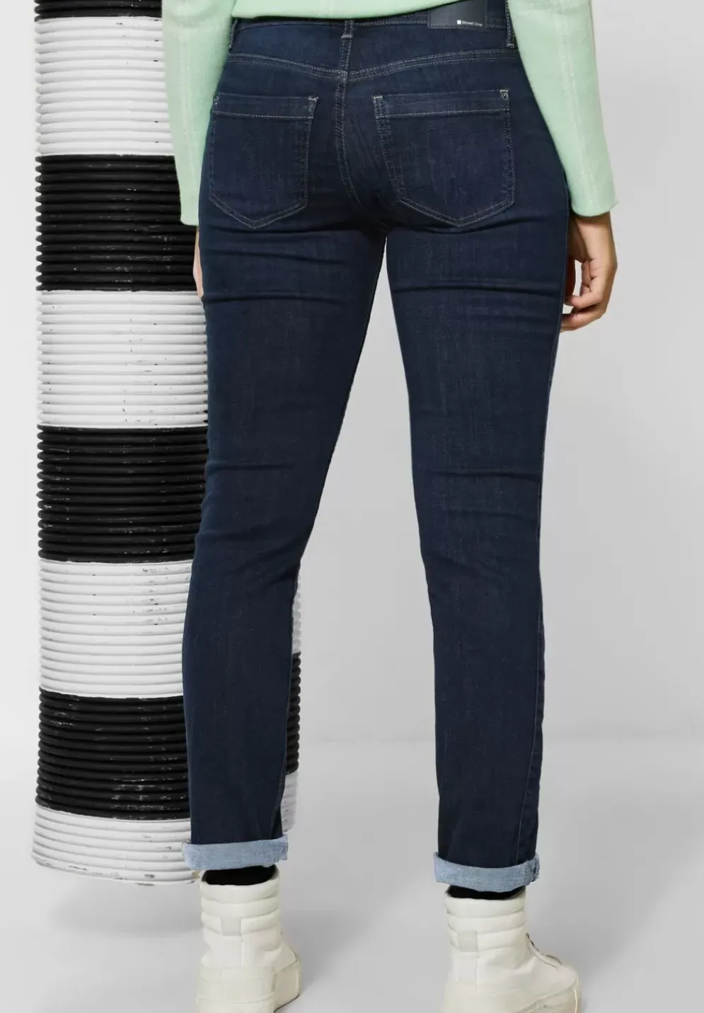 Casual Fit Jeans