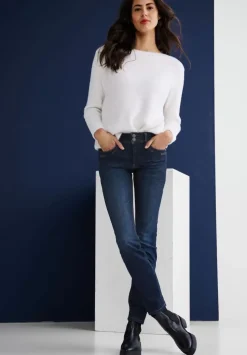 Casual Fit Jeans