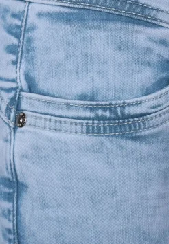 Casual Fit Jeans