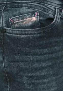 Casual Fit Jeans