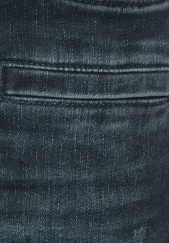 Casual Fit Jeans