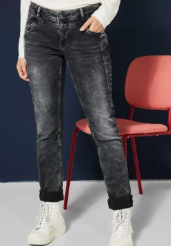Casual Fit Jeans