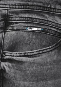 Casual Fit Jeans