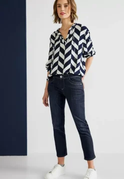 Casual Fit Jeans