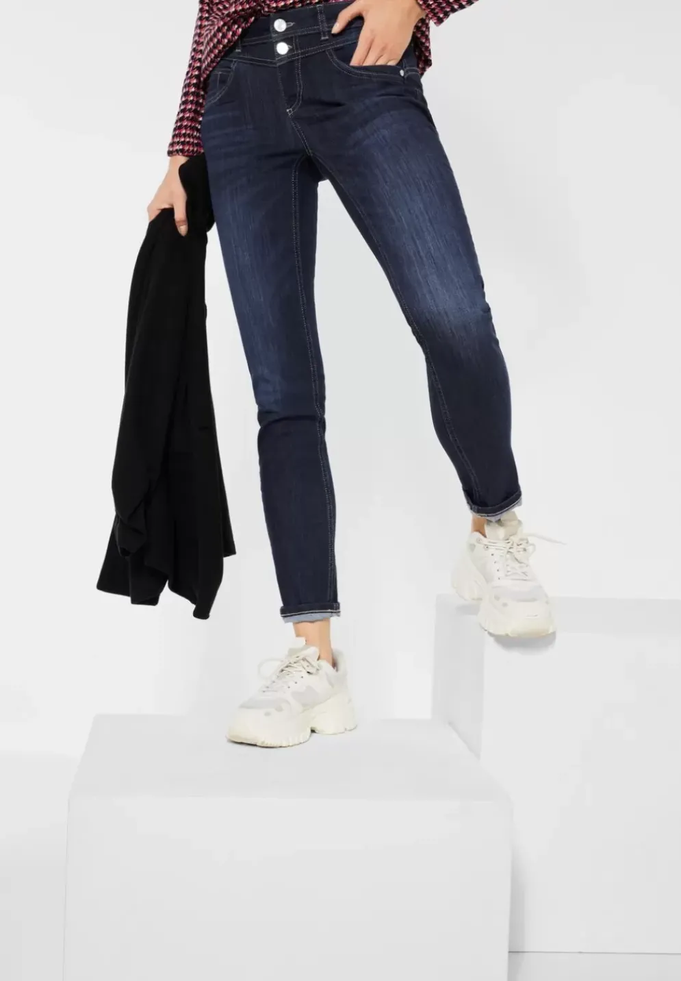 Casual Fit Jeans