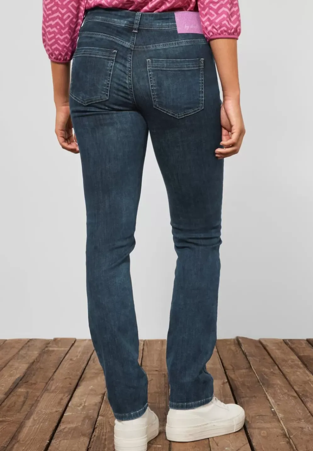 Casual Fit Jeans