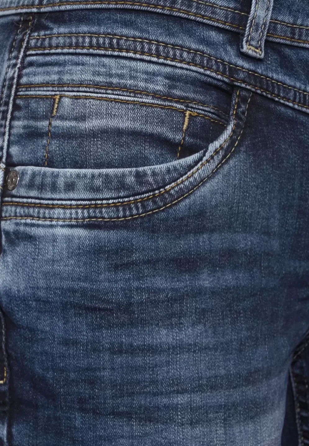 Casual Fit Jeans