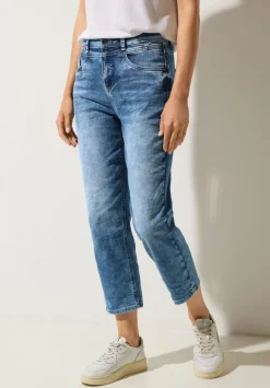 Casual Fit Jeans