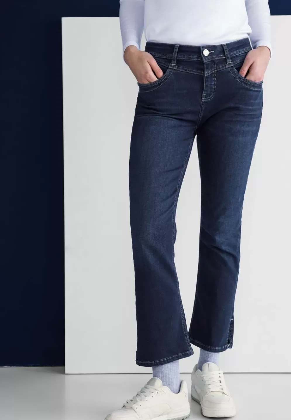 Casual Fit Jeans
