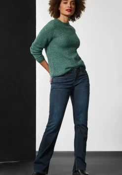 Casual Fit Jeans