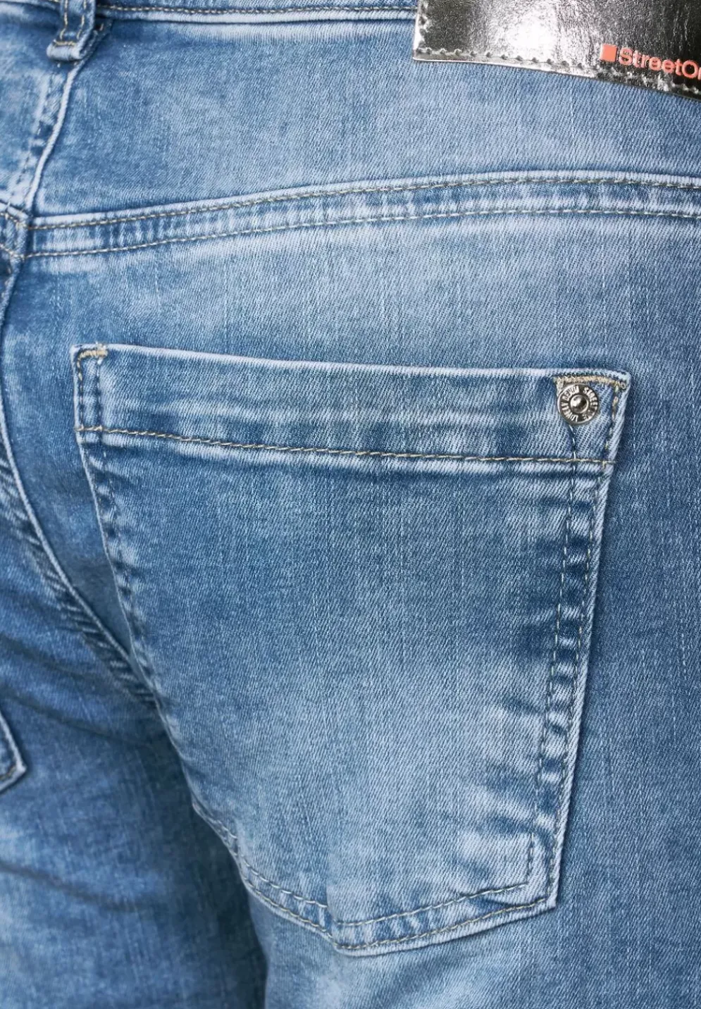 Casual Fit Jeans