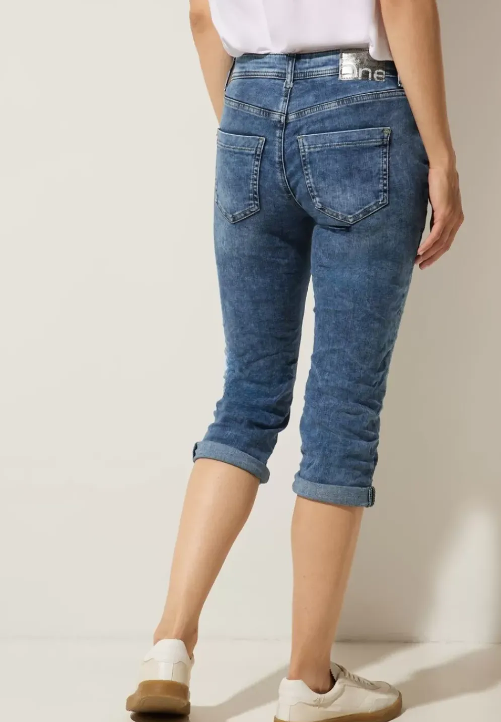 Casual Fit Jeans In 3/4