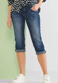 Casual Fit Jeans In 3/4