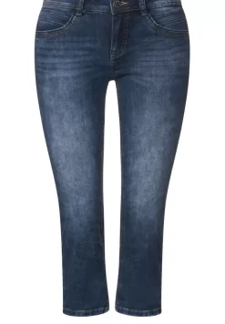 Casual Fit Jeans In 3/4