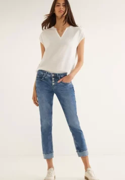 Casual Fit Jeans In 7/8