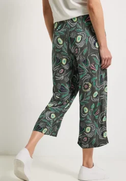 Casual Fit Printhose In 3/4