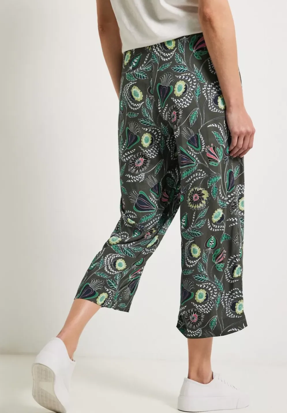 Casual Fit Printhose In 3/4