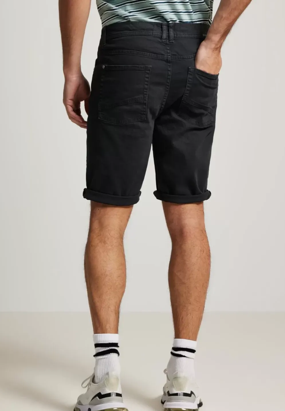 Colored Jeansshorts