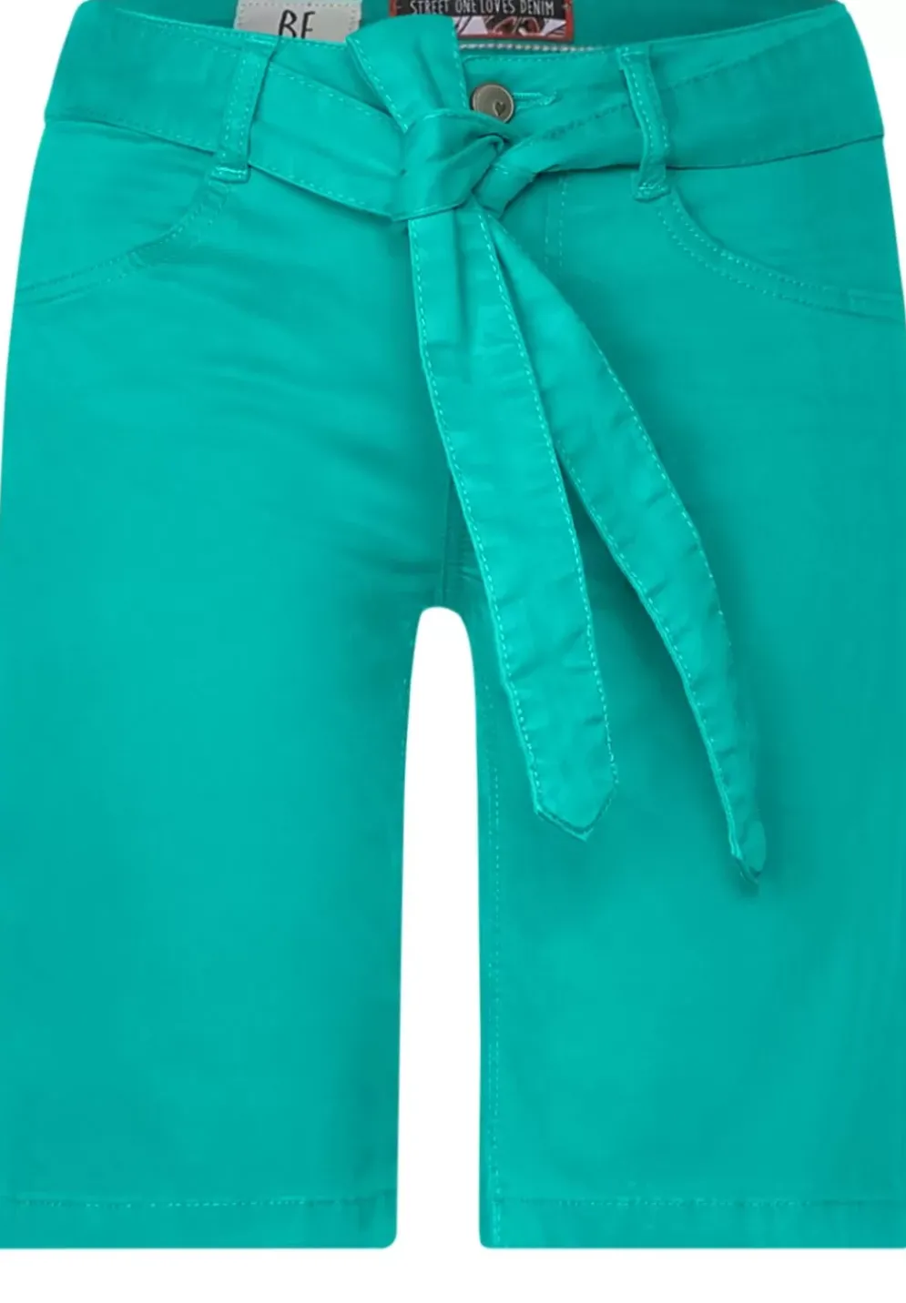 Denim-Bermuda Im Colour-Look