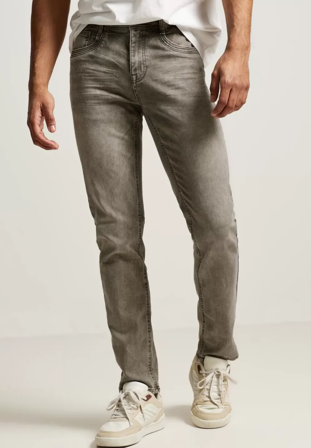 Farbige Regular Fit Jeans