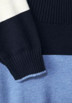 Gestreifter Pullover