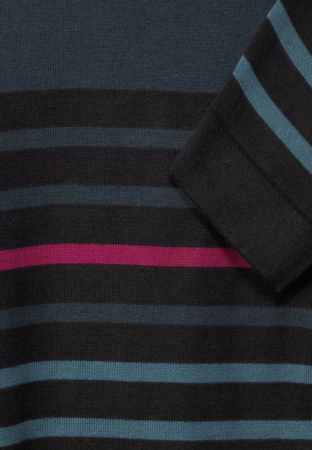 Gestreifter Strickpullover
