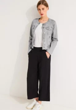 Graue Jeansjacke