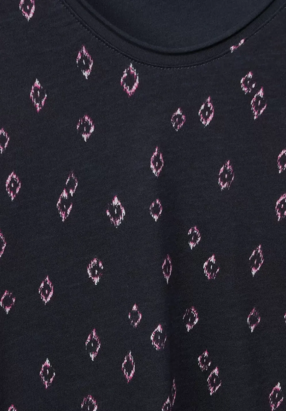 Ikat Minimalprint T-Shirt