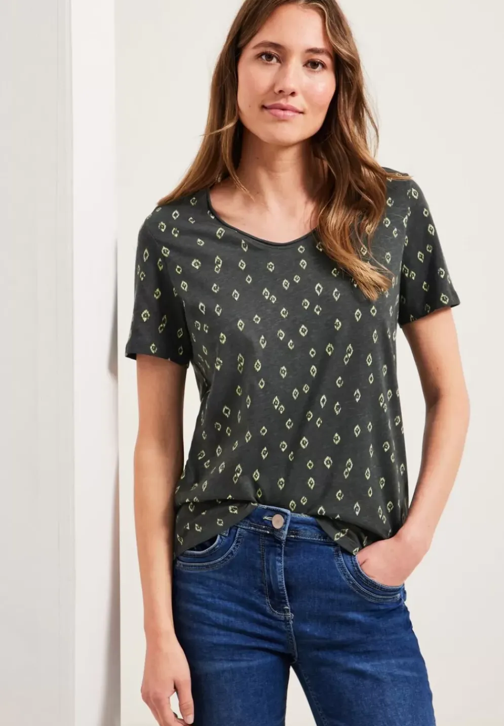 Ikat Minimalprint T-Shirt