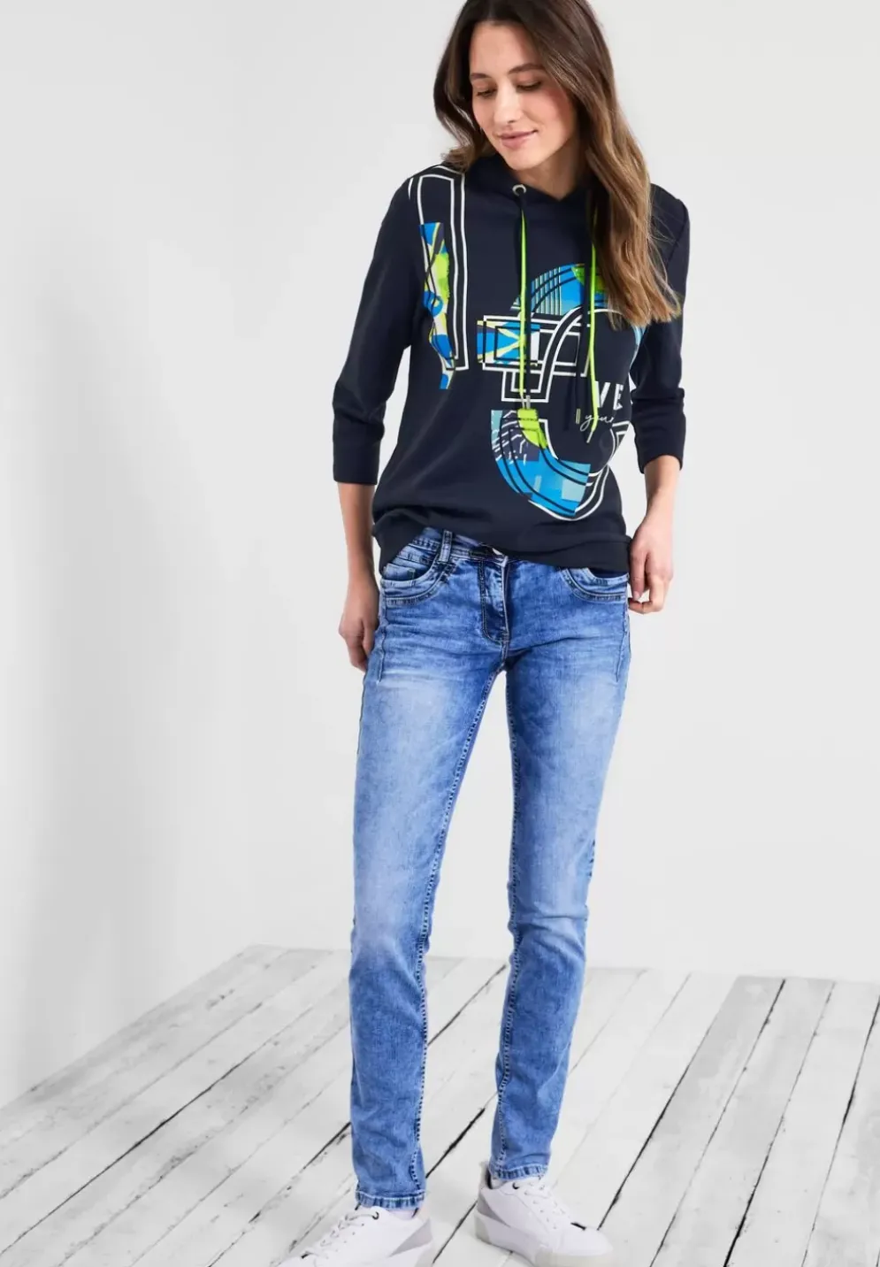 Kapuzenshirt Mit Frontprint
