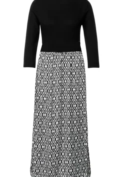 Kleid Im Materialmix