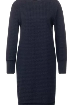 Kleid In Moderater Lange