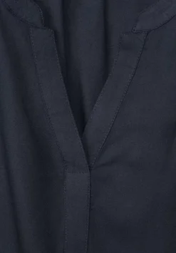 Kleid Mit Bindegurtel