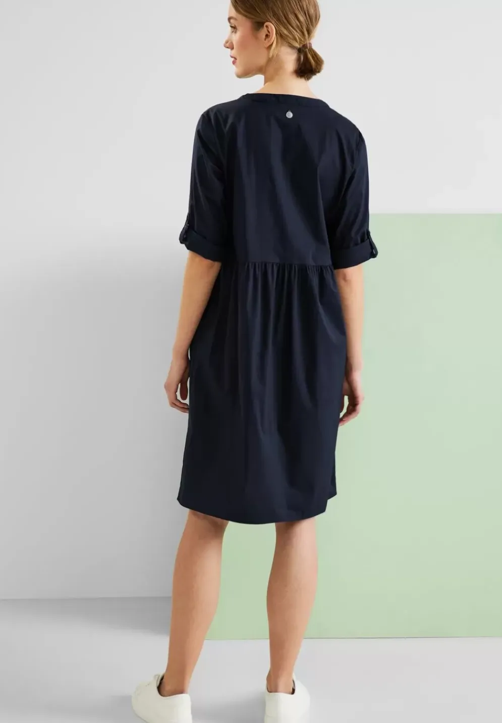 Kleid Mit Knopfleiste