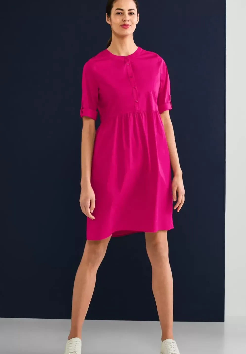 Kleid Mit Knopfleiste