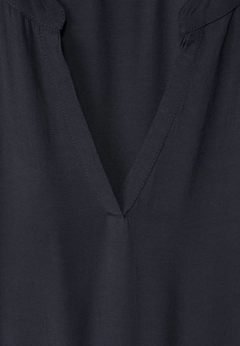 Kleid Mit Stufenrock