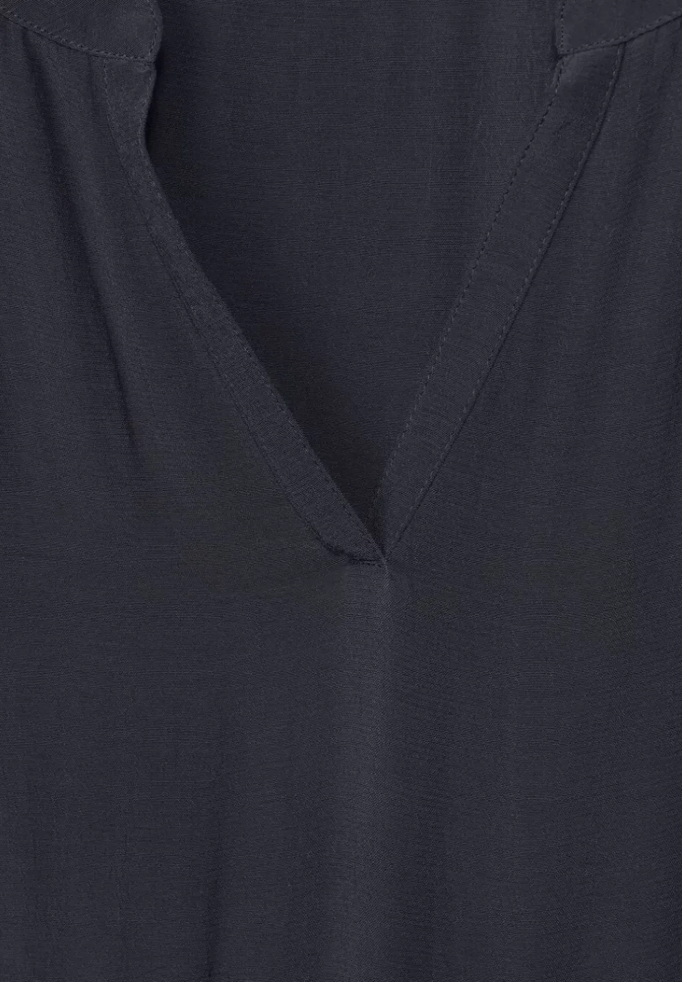 Kleid Mit Stufenrock