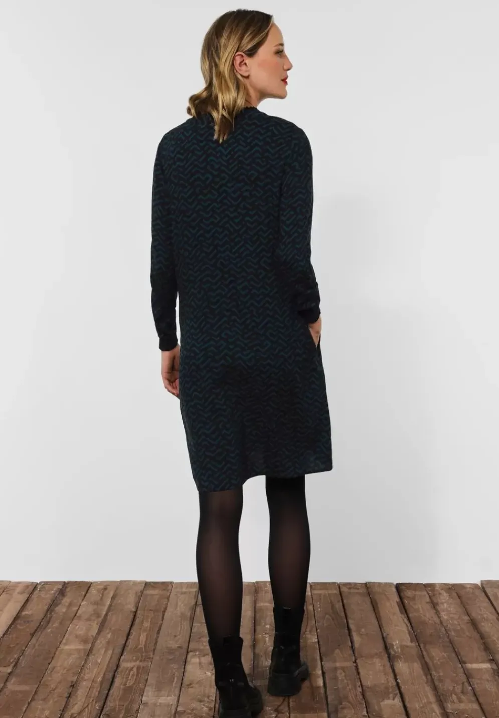 Kleid Mit Zick Zack Muster