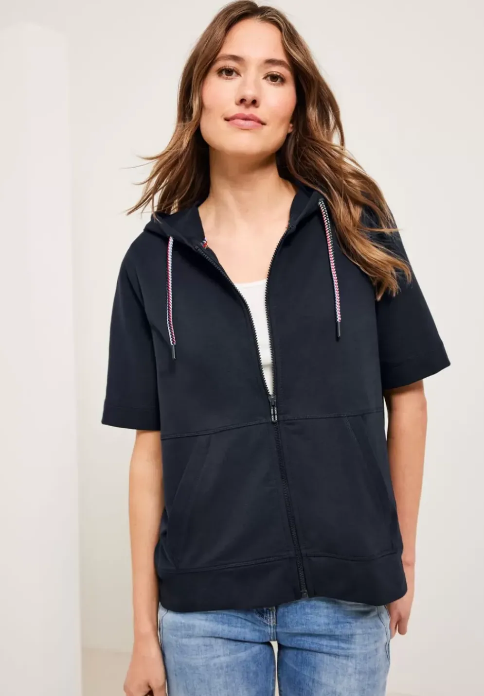 Kurzarm Sweatjacke