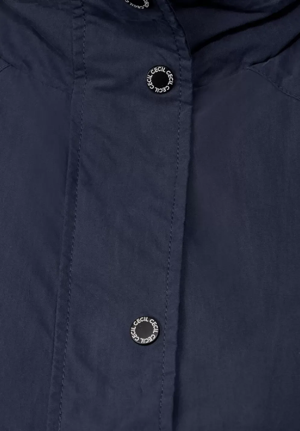 Kurze Jacke Mit Taschen