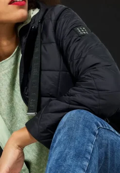 Kurze Steppjacke