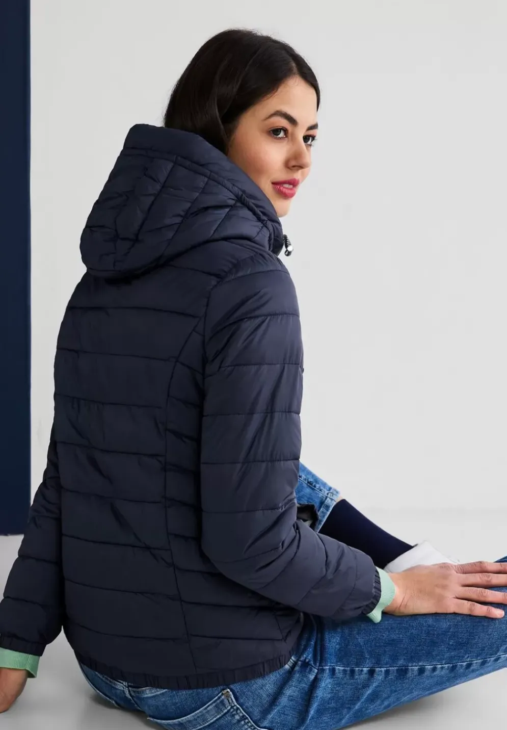 Kurze Steppjacke Mit Zipper