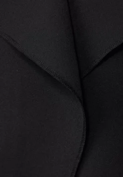 Kurzer Offener Blazer